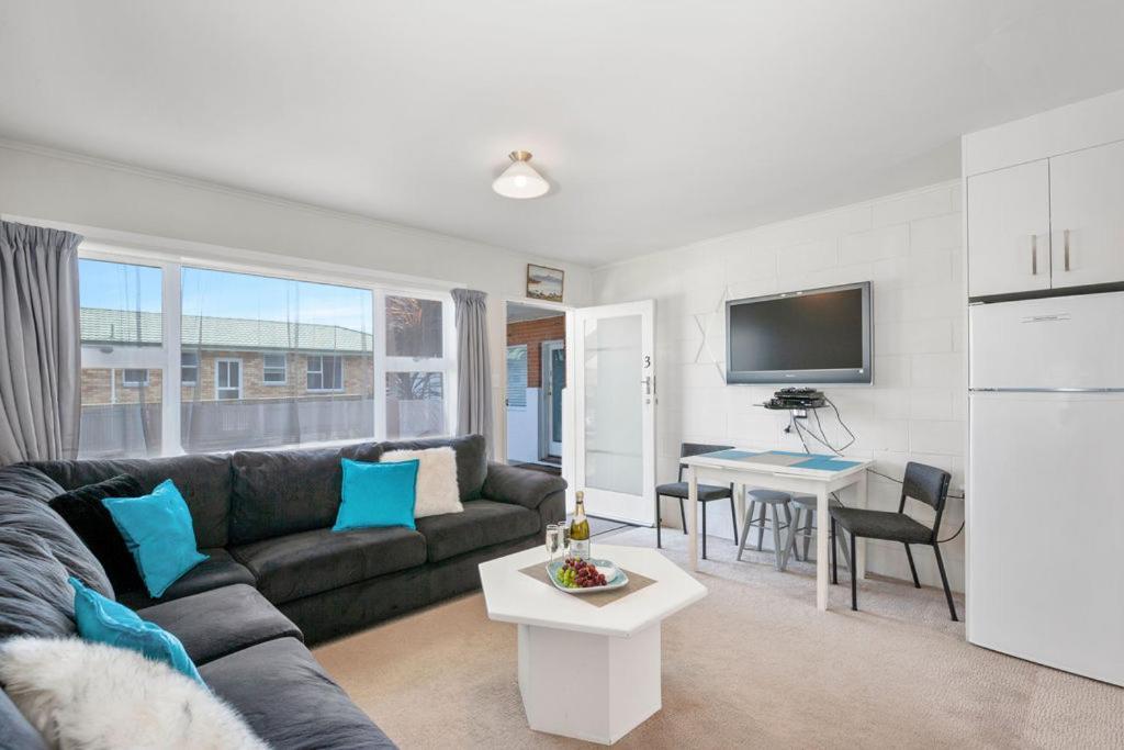 Central Stay - Taupo Flat Exterior photo